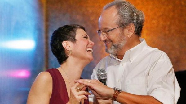 sandra-annemberg-se-declara-ao-marido-ernesto-paglia