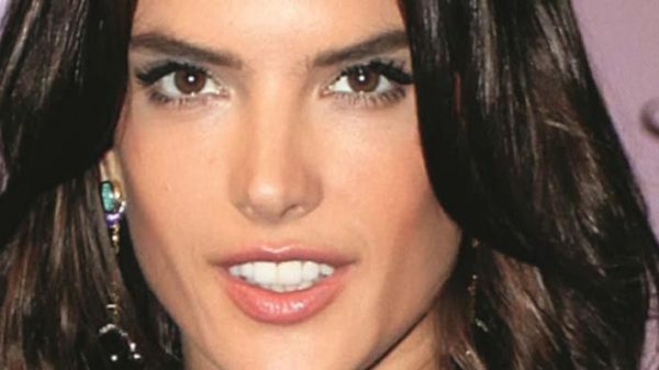 alessandra-ambrosio-fala-de-verdades-secretas-e-de-seu-inicio-na-moda