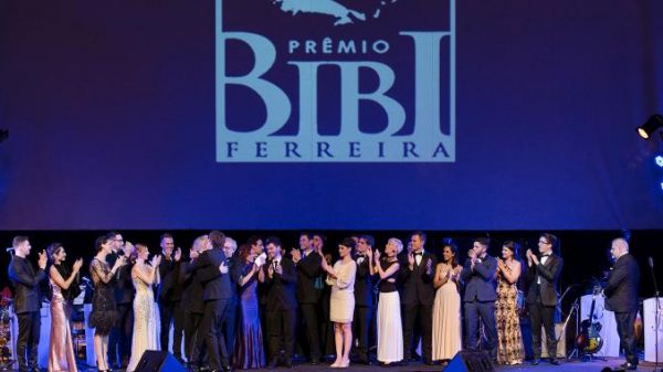 todo-o-glamour-do-premio-bibi-ferreira