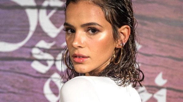 o-desabafo-de-bruna-marquezine:-‘me-permito-ter-22-anos’