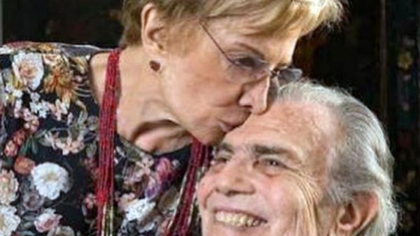 gloria-menezes-homenageia-tarcisio-meira-nos-seus-83-anos