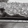carolina-dieckmann-esbanja-sensualidade-em-foto-de-topless