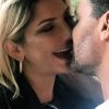 eduardo-costa-posta-foto-beijando-antonia-fontenele