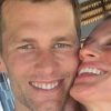 gisele-bundchen-homenageia-tom-brady,-que-responde-em-portugues