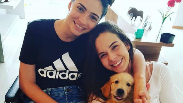 ex-ginasta-lais-souza-anuncia-que-vai-se-casar-com-companheira