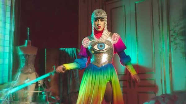 katy-perry-arrasando-como-sempre-em-novo-clipe