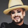 cantor-boy-george-diz-que-compos-sete-albuns-durante-quarentena
