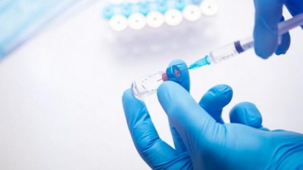 testes-com-vacina-de-oxford-recomecam-hoje-no-brasil