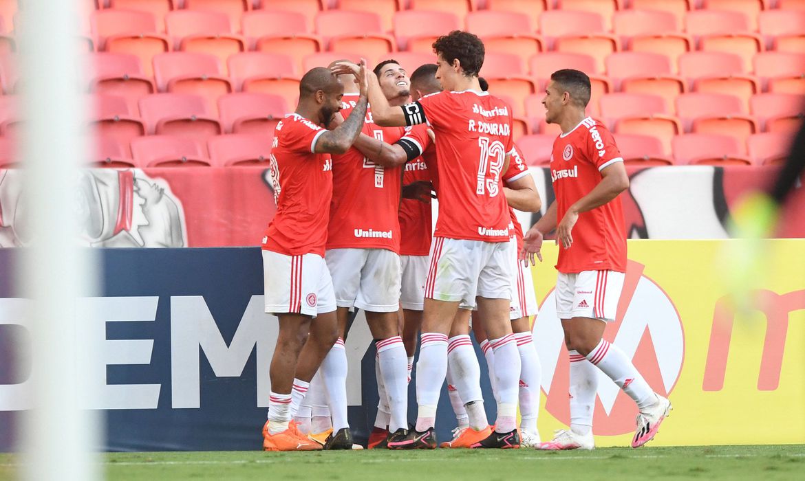 internacional-vence-a-quinta-seguida-e-encosta-no-lider-sao-paulo