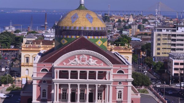 atividades-nao-essenciais-continuam-suspensas-no-amazonas-ate-dia-31