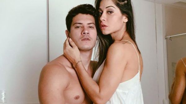 Arthur Agiuar e Mayra Cardi