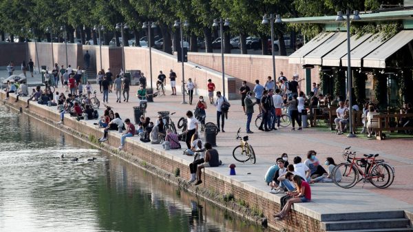 italia-e-espanha-suspendem-exigencia-de-mascaras-em-locais-publicos