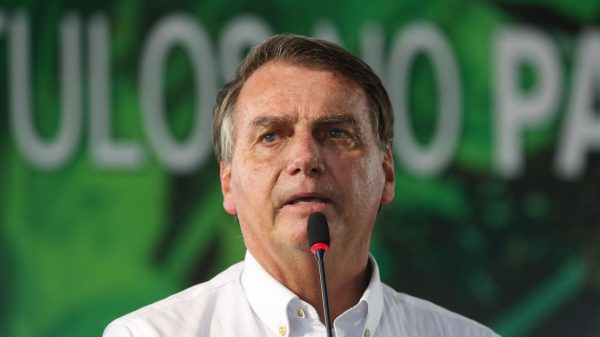 bolsonaro-reafirma-que-vetara-fundo-eleitoral-de-2022