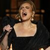 Adele está novamente no topo das listas de sucessos. Desta vez precisou de apenas 3 dias para quebrar todos recordes de venda de 2021. (Reprodução/Divulgação)