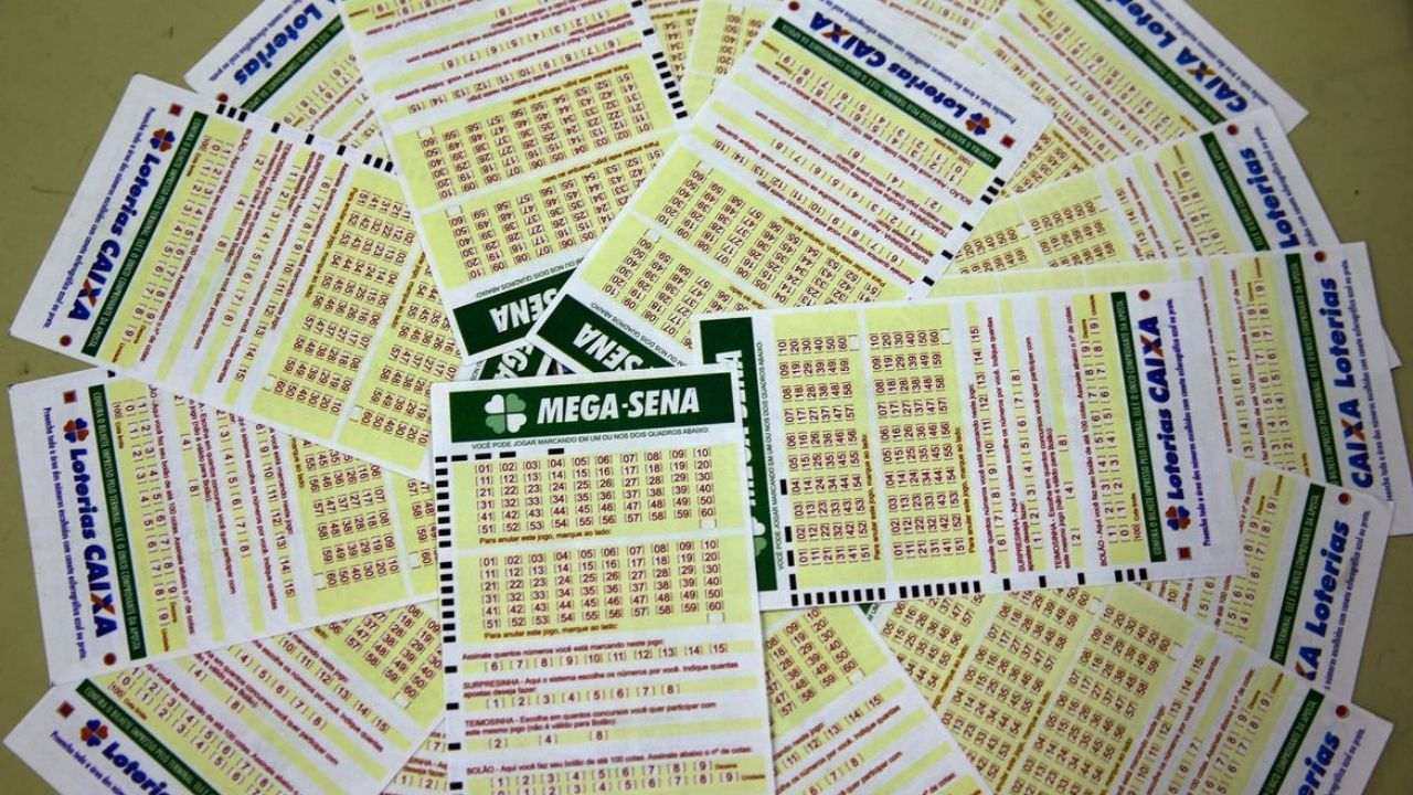 Próximo concurso da mega-sena vai sortear R$ 3 milhões no sábado (Marcelo Casal/Ag. Brasil)