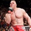 Brock Lesnar, ex-campeão dos pesados do UFC após uma vitória no octógono (Divulgação)