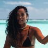 Iza exibiu mais uma vez suas curvas nas paradisíacas Maldivas (Foto: Reprodução Instagram)