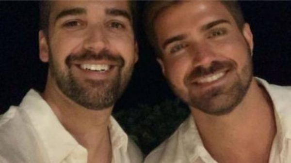 Eduardo Leite compartilhou foto com namorado: 'Um 2022 de muito amor' (Reprodução/Instagram)