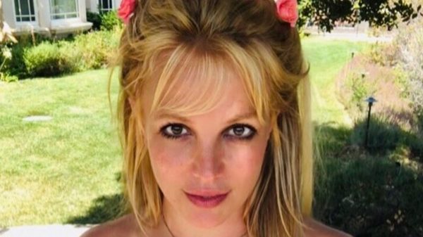 Ex-marido de Britney Spears foi flagrado espionando casa da mãe da cantora (Foto: Reprodução Instagram)