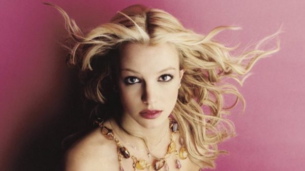 Britney Spears enlouqueceu seguidores com vídeo onde aparece de biquíni (Foto: Reprodução Instagram)