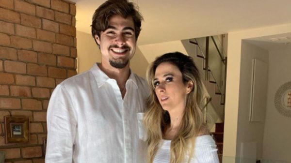 Rafael Vitti e Tatá Werneck comemoram cinco anos de relacionamento (Foto: Reprodução Instagram)