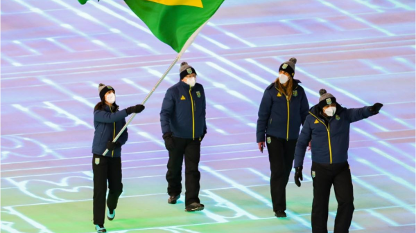 Jaqueline Mourão e Edson Bindilatti conduzem Brasil na Cerimônia de Abertura de Pequim 2022 (Reprodução/COB)