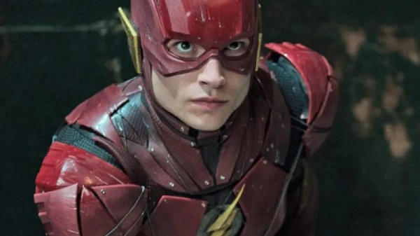 Ator Ezra Miller, o ‘Flash’ da DC Comics, é preso durante confusão em bar e liberado após pagar fiança (DC/Divulgação)