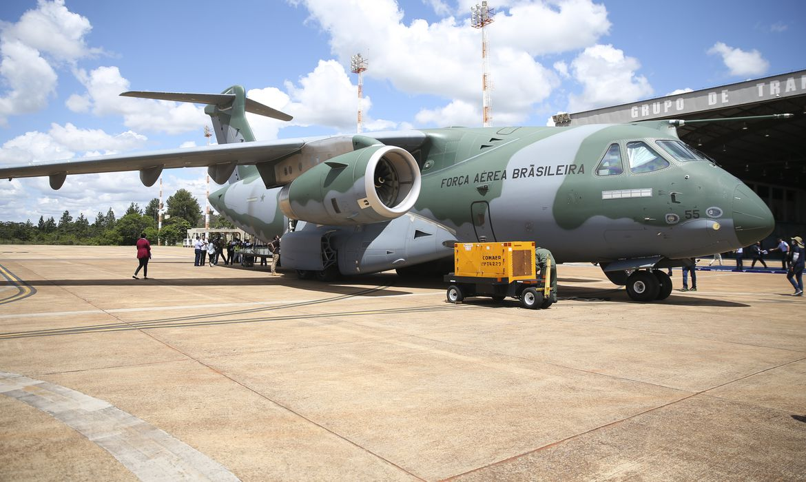 Aviões da Força Aérea Brasileira chegarão em Brasília às 12h15 (EBC)