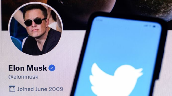 O bilionário Elon Musk, dono da Tesla e da Space-X, comprou a rede social Twitter por US$ 44 bilhões (Reprodução)