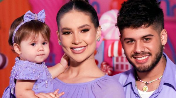 Virginia Fonseca posa com o marido Zé Felipe e a filha Maria Alice (Instagram)