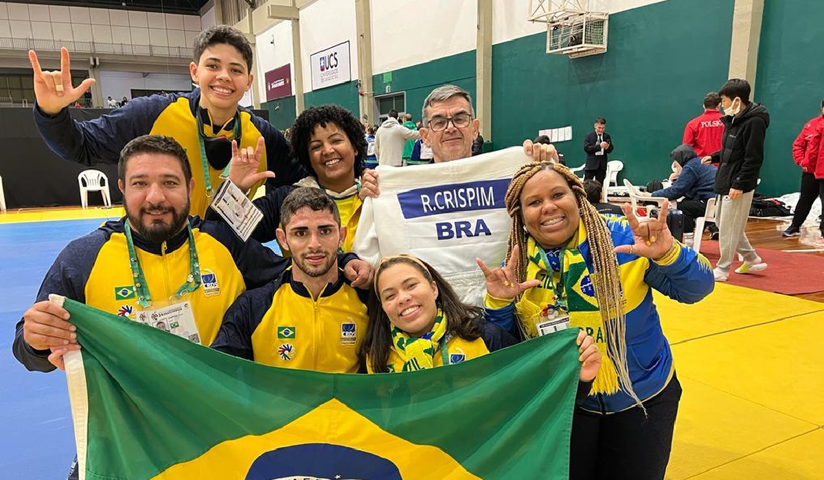 Judoca Rômulo Crispim conquista primeira medalha do Brasil na Surdolimpíada (CBDS/Divulgação)