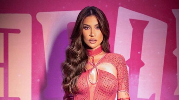 Bianca Andrade esbanja beleza e sensualidade e look pink minimalista (Instagram)