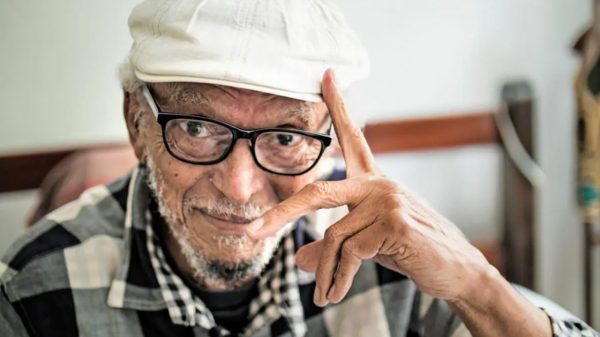 Compositor Paulinho Diniz, do sucesso "Pingos de Amor", morreu aos 82 anos (Divulgação)