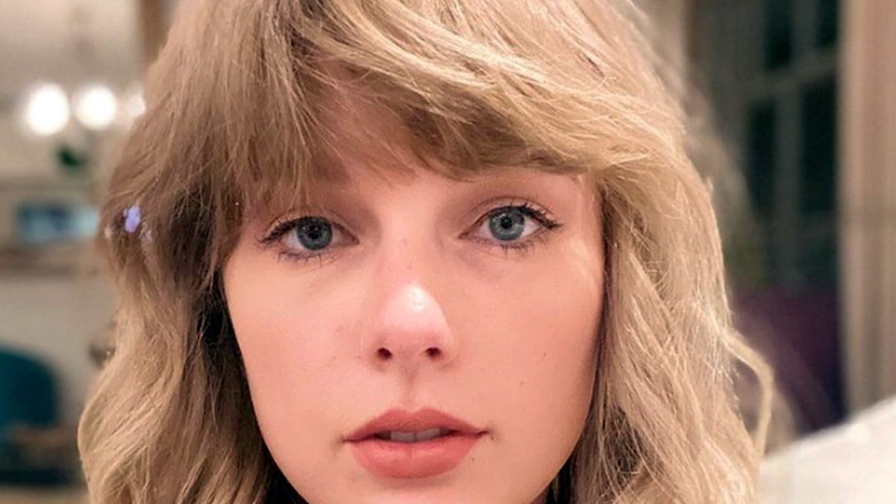 Taylor Swift foi flagrada em momento de romance com o namorado nas Bahamas (Instagram)