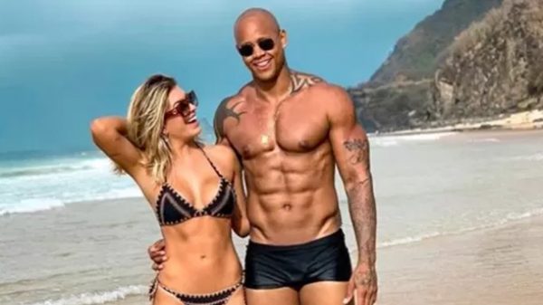 Lorena Improta revelou que usou photoshop em foto com marido Leo Santana (Instagram)