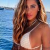 Rafaella Santos esbanja beleza e boa forma em passeio de barco (Instagram)