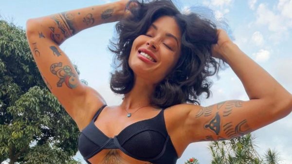 Aline Campos encanta seguidores com shape impressionante em cliques de biquíni (Instagram)
