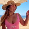 Geisy Arruda posa de maiô rosa e deixa seguidores babando (Instagram)