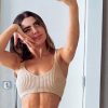 Com a famosa "selfie do espelho" Jade Picon esbanja boa forma e beleza nas redes (Instagram)
