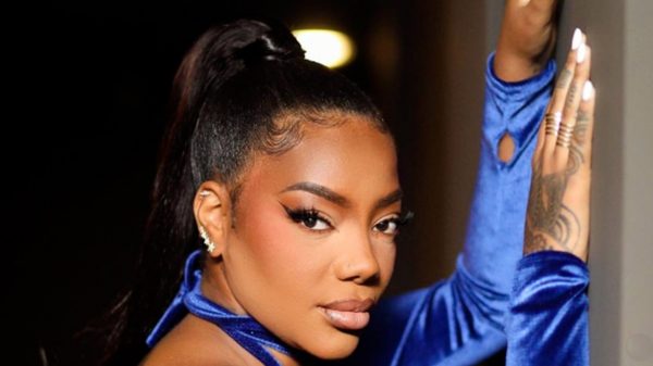 Ludmilla deixa fãs de queixo caído com clique empinando o bumbum (Instagram)