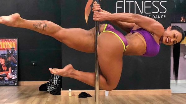 Gracyanne Barbosa mostra evolução no pole dance e anima seguidores (Instagram)