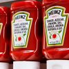 Heinz, tradicional marca de ketchup, irá mudar rótulos dos seus produtos após morte de Elizabeth II (Divulgação)