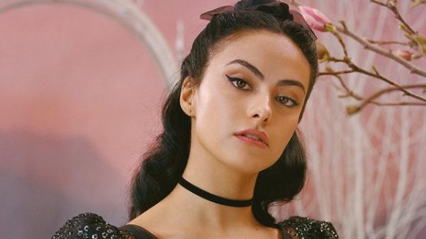 Camila Mendes encantou fãs brasileiros com registros de sua visita ao país (Instagram)