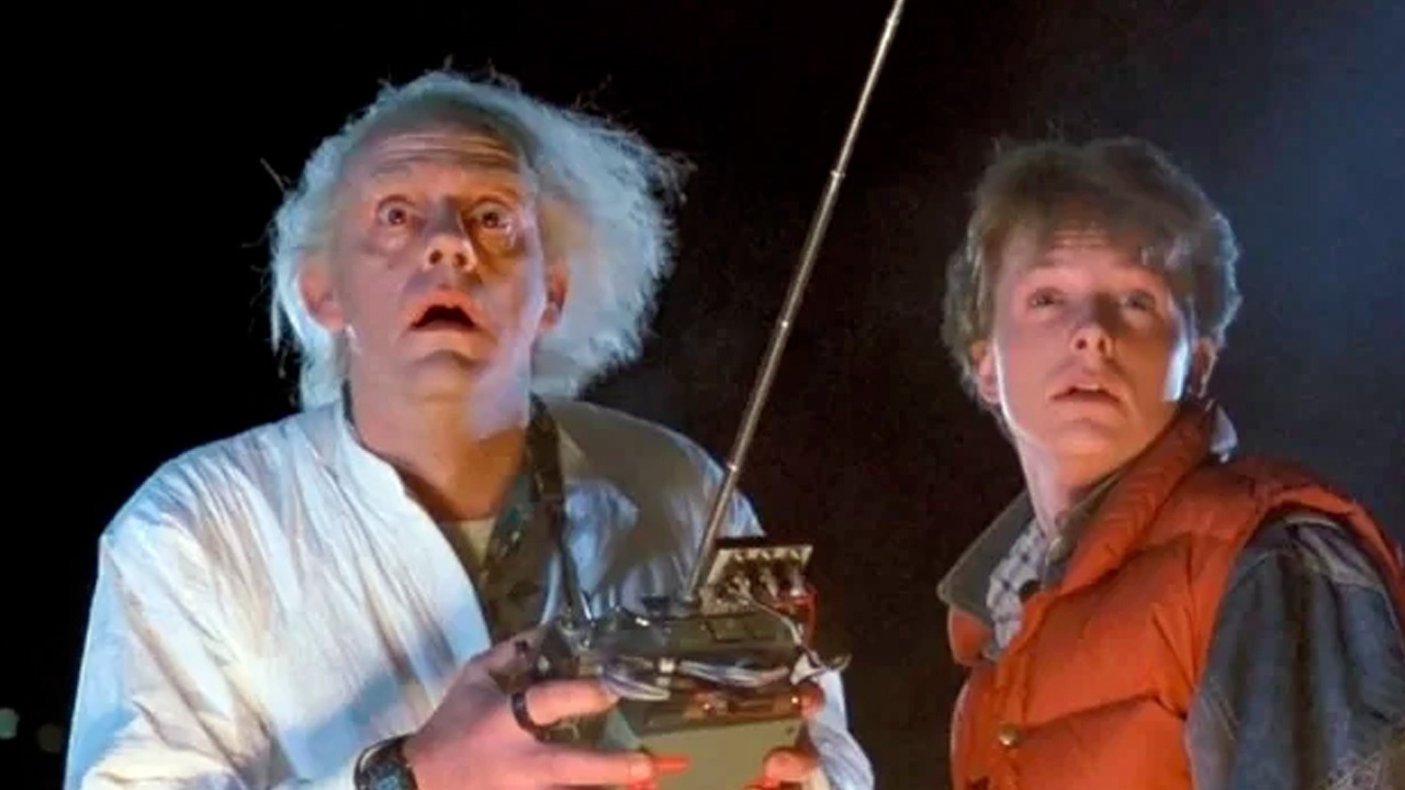 Michael J Fox e Christopher Lloyd em cena de "De Volta Para o Futuro" (Divulgação)