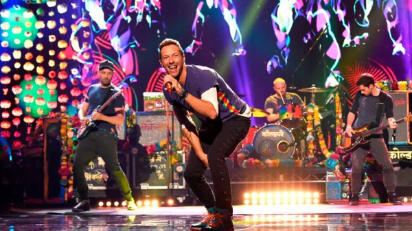 Fãs esperam ansiosos a volta do Coldplay ao país em 2023 (Divulgação)