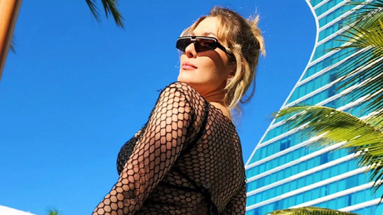 Lívia Andrade ostentou curvas em dia de piscina (Instagram)