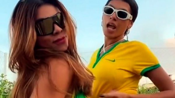 Pocah e Ingrid Ohara esbanjam beleza em vídeo na piscina e seguidores reagem (Instagram)