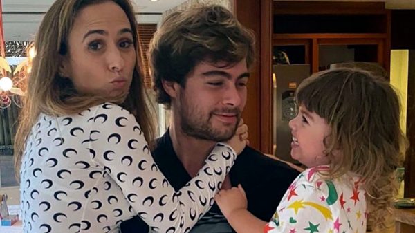 Rafa Vitti posa com Tatá Werneck e Clara Maria e encanta internautas (Instagram)