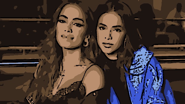 Anitta e Bruna Marquezine encantam fãs, juntas em campanha (Reprodução)