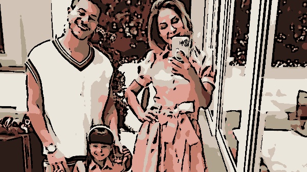 Arthur Aguiar e Maíra Cardi se reuniram em família para a noite de Natal (Instagram)